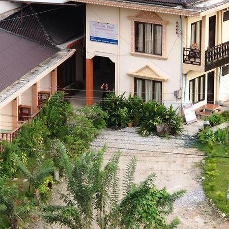 Jammee Guesthouse Vang Vieng Esterno foto